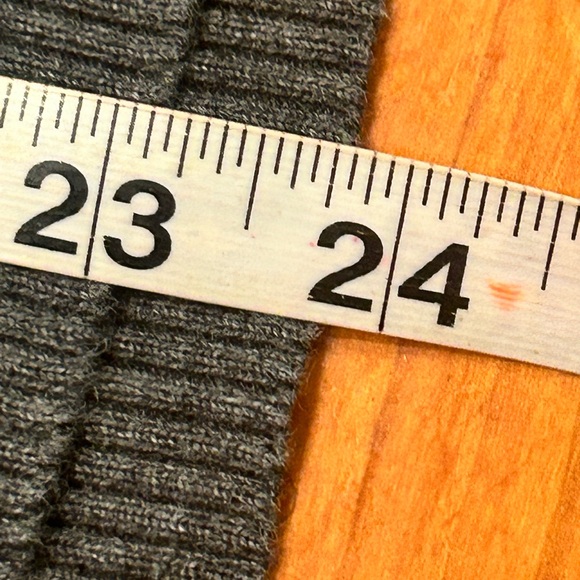 NWOT XL Liz Claiborne Stain Resistant browning sleeve ribbed lightweight sweater - Picture 11 of 12